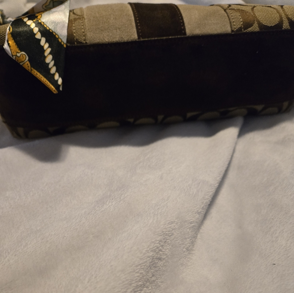 Coach Vintage Suede Strip Bagette  Brown and Cream Women's Bag - Picture 5 of 16